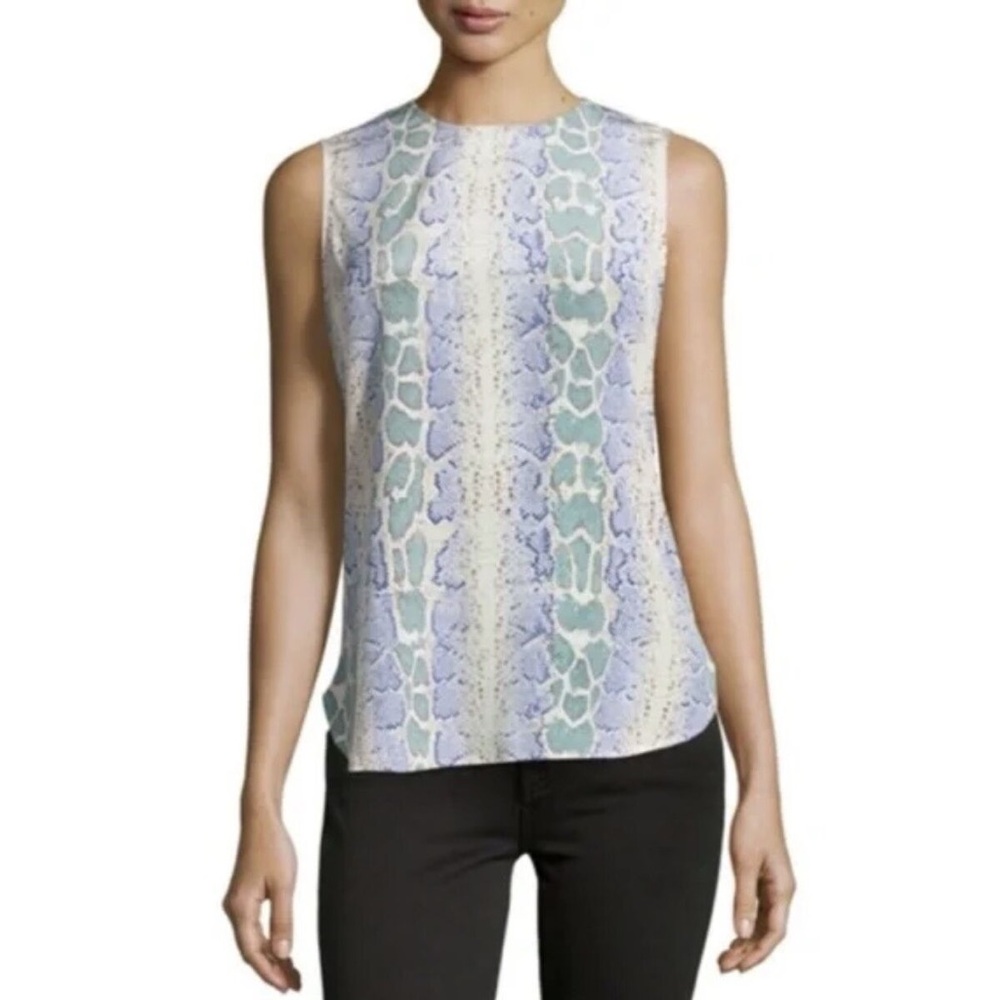 Women's Sleeveless Patterned Top